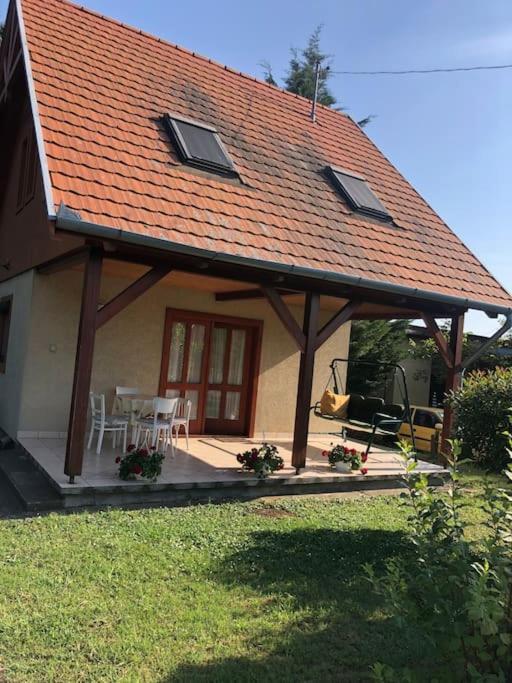 Kemencés vendégház — hotel in Balatonfenyves