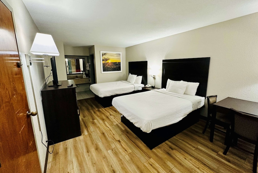 Days Inn by Wyndham Easley Greenville Clemson Area - photo 19