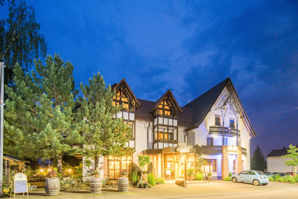 Hotel Restaurant Felsentor — hotel in Hauenstein