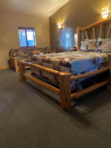 Nine Pines Motel - photo 48