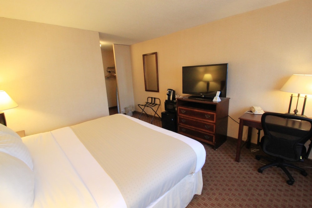 Fireside Inn & Suites Portland - photo 9