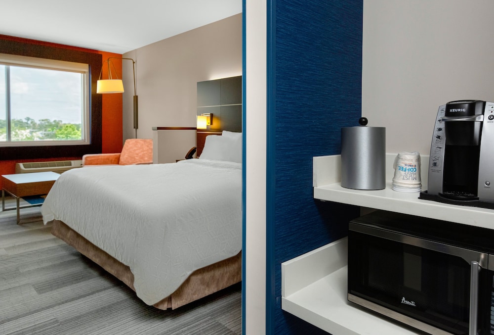 Holiday Inn Express & Suites Sanford Lake Mary by IHG - photo 15