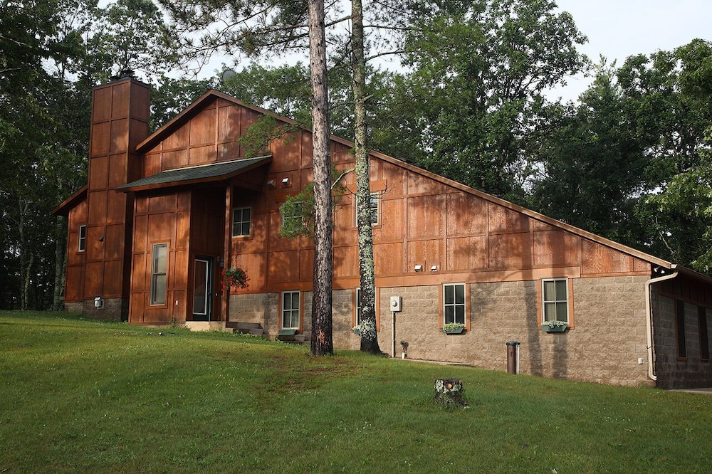 Heartwood Resort & Conference Center - photo 46
