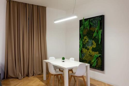 Super Cozy Stylish Apartment For 4 In Tbilisi