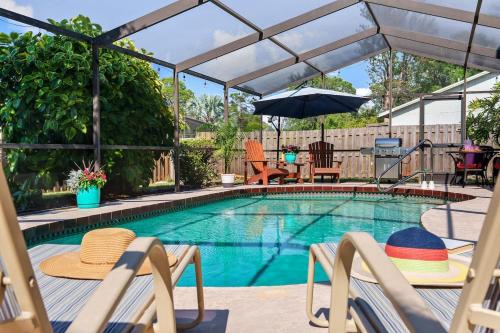 Gulf Coast Getaway 3br 2ba house Beach close by with heated pool — 4-Star Luxury Hotel in Sarasota, United States