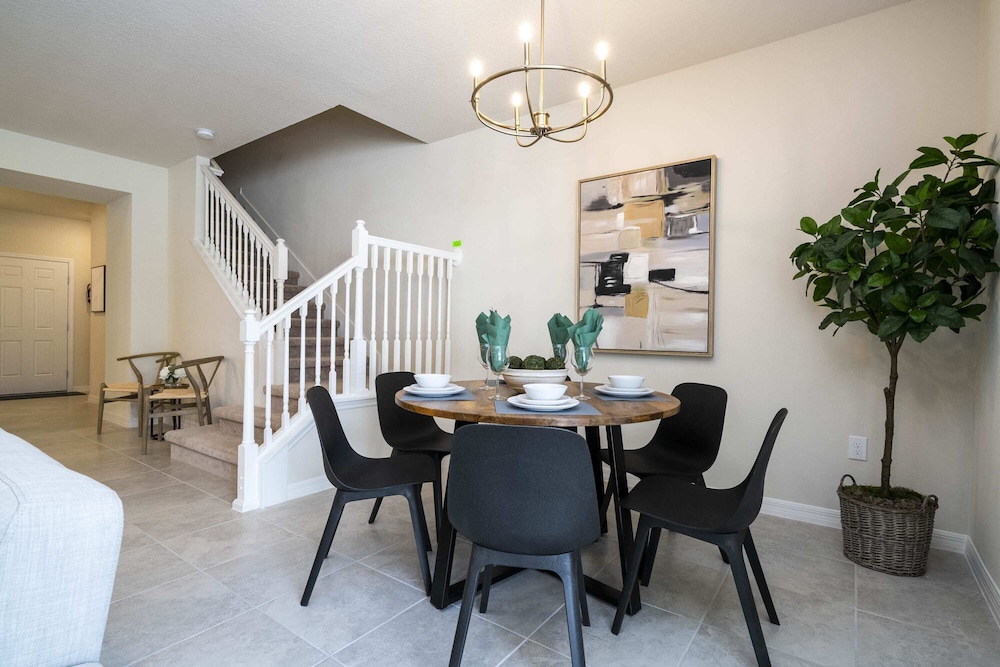 Stunning 5Bd w Pool @ Windsor Island Resort 3814 - photo 32