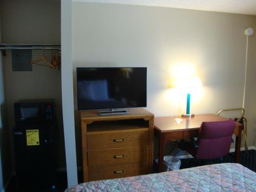 Brooks Motel - photo 16