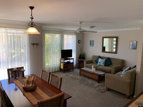 Beach Haven Villa — 4-Star Luxury Hotel in North Haven, Australia