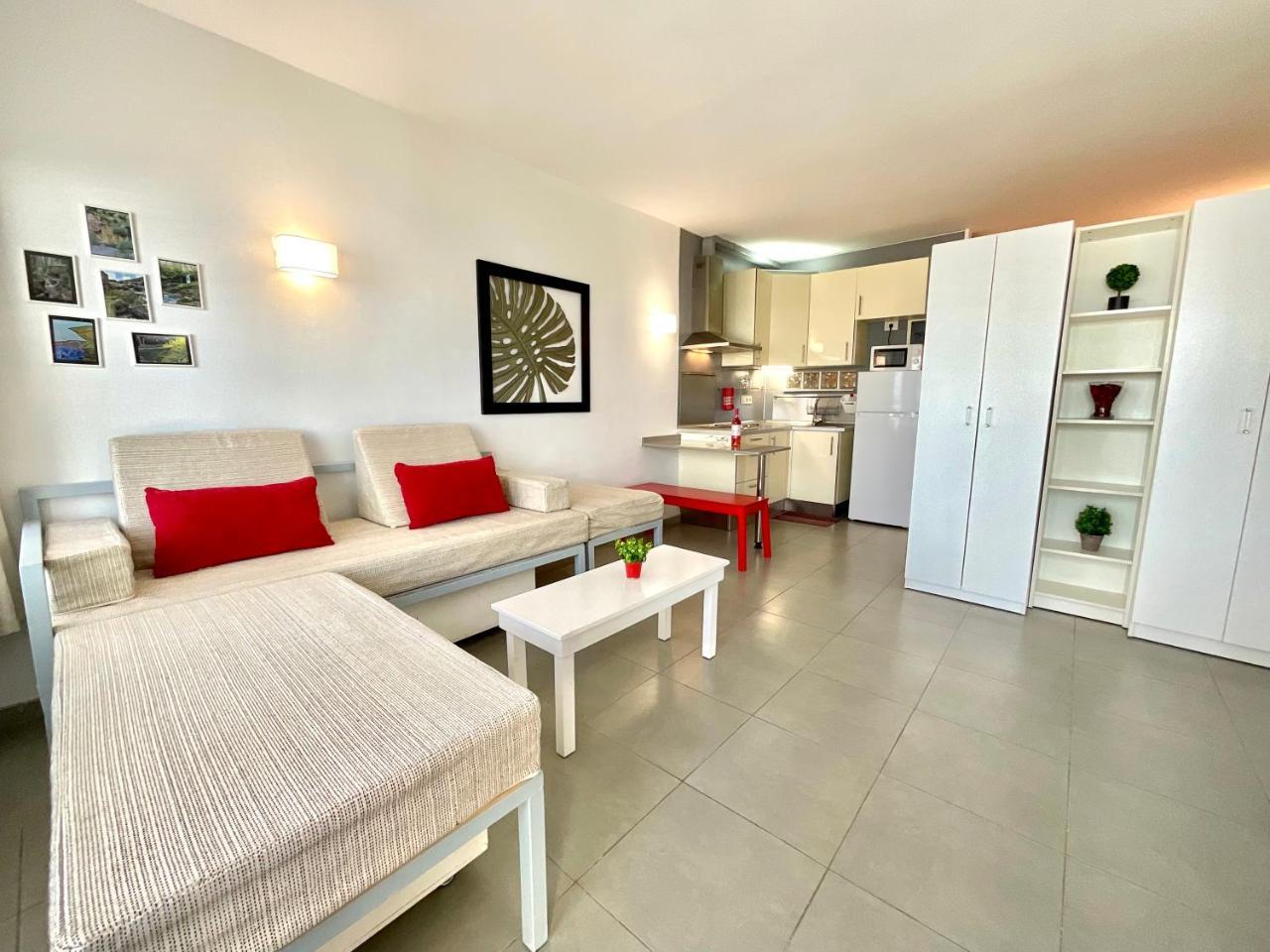 Apartamento Rest&Pool — 4-Star Luxury Hotel in Tacoronte, Spain