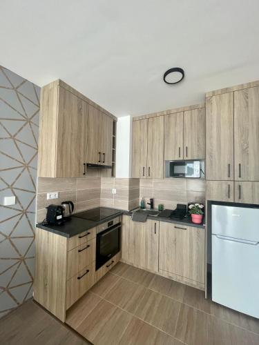 B144 Apartment I FreeParking — 4-Star Luxury Hotel in Budapest, Hungary