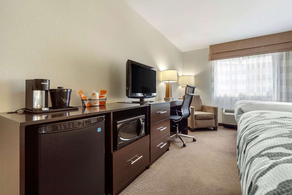 Sleep Inn & Suites Fargo Medical Center - photo 34