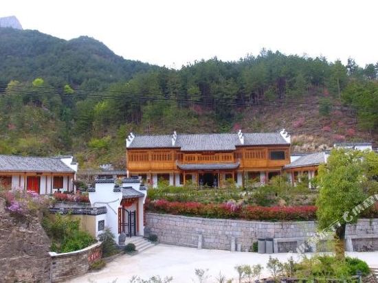 Qianshan Yipinfeng Manor in Meicheng, People's Republic of China