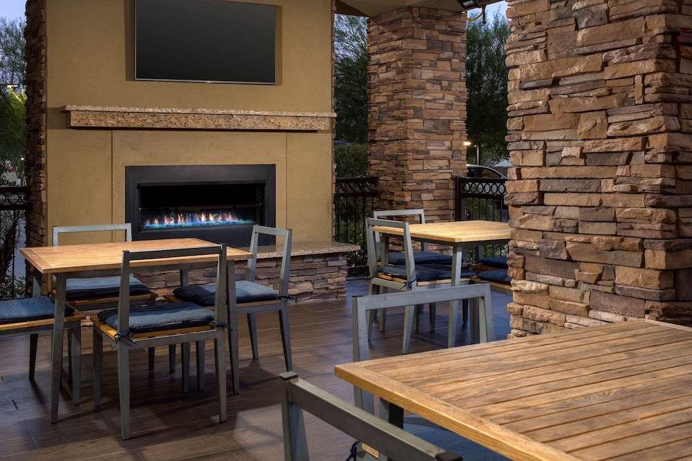 Hampton Inn & Suites Phoenix Tempe - photo 32