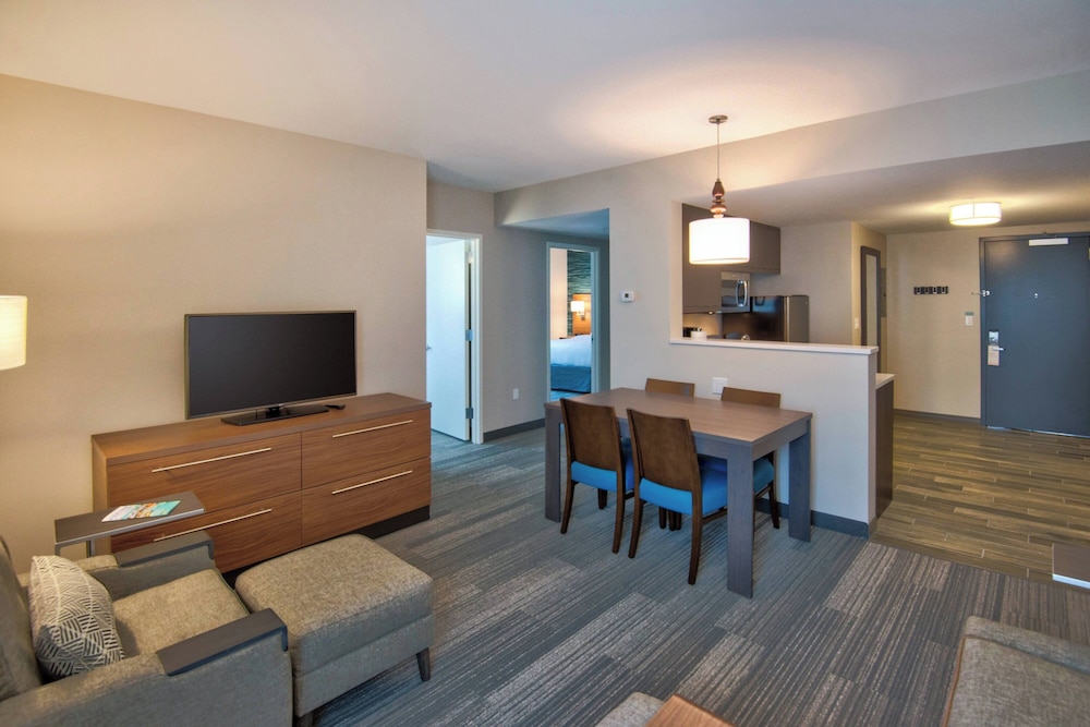 TownePlace Suites by Marriott Miami Airport - photo 26