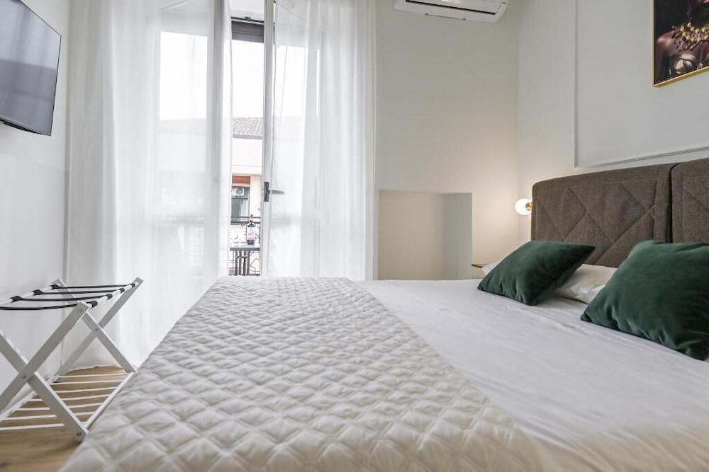 Marty Suites Luxury Rooms in Pescara, Italy