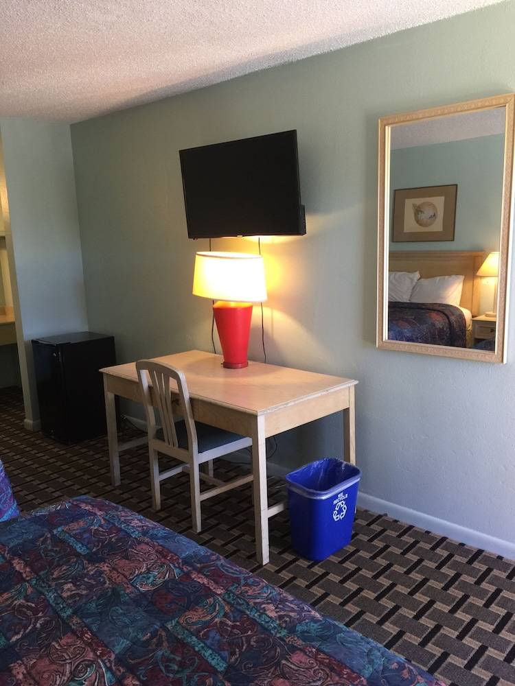 Executive Inn Marianna - photo 7