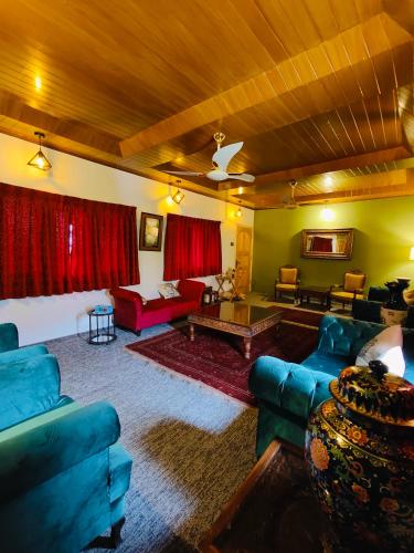 Serene - carbon neutral hotel in Gilgit