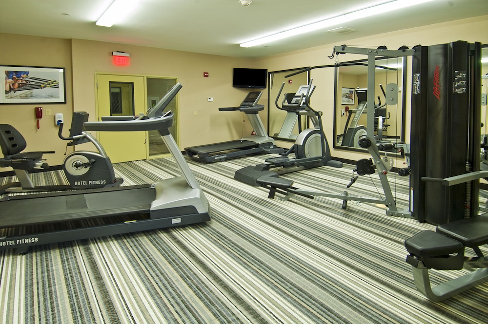 Candlewood Suites Tupelo North by IHG - photo 8