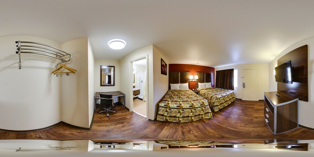 Rodeway Inn - carbon neutral hotel in Nashville