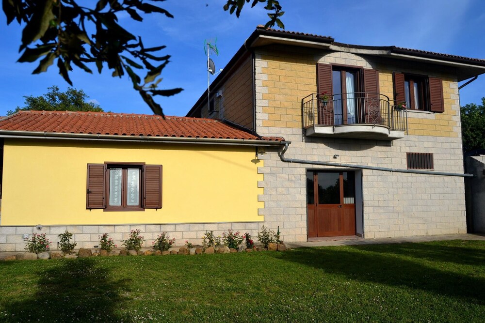 Al Bosco delle Api - carbon neutral hotel in Gallicchio