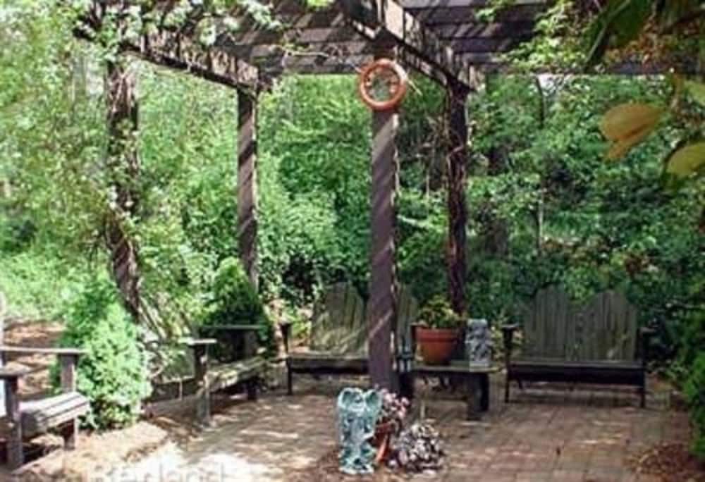 Williamsburg Sampler B & B - photo 35