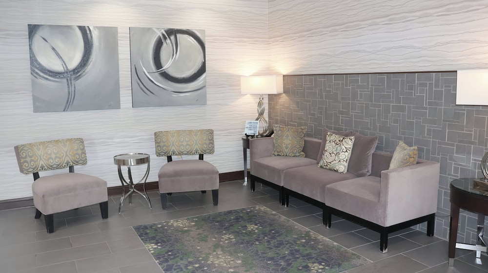 Holiday Inn Express & Suites Morton Peoria Area by IHG - photo 80