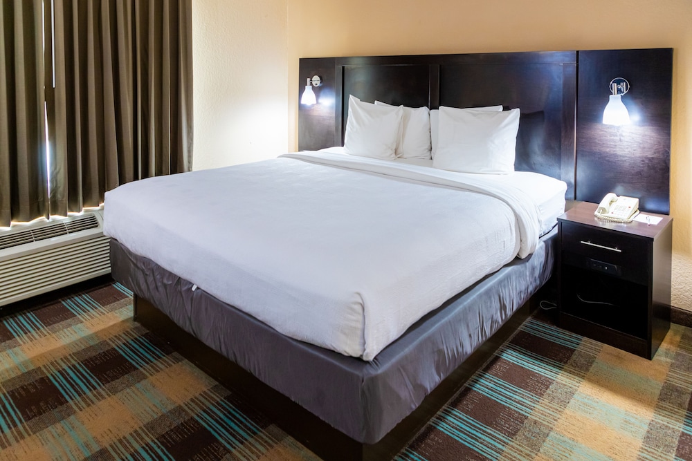 Best Western Plus North Savannah - featured photo