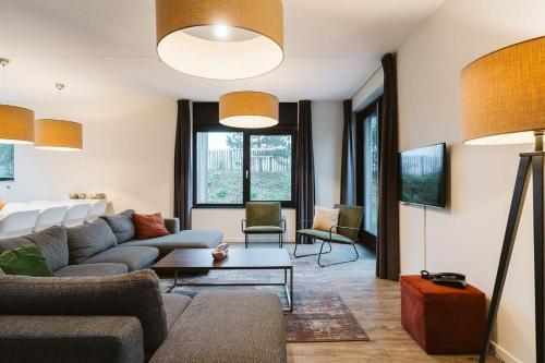 Luxe Villa op park Duinzicht Ouddorp — 4-Star Luxury Hotel in Ouddorp, Netherlands