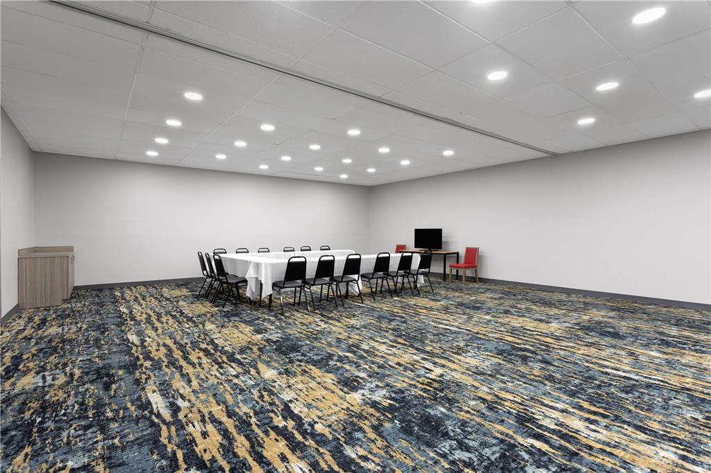 La Quinta Inn & Suites by Wyndham Ft Lauderdale Cypress Cr - photo 29