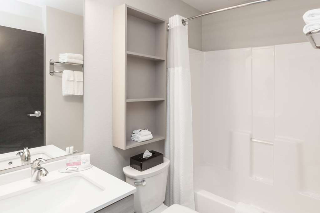 Microtel Inn & Suites by Wyndham West Fargo Medical Center - photo 7