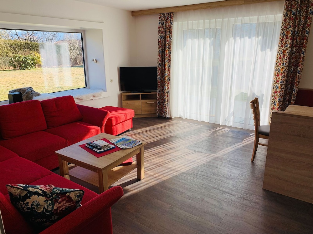 Apartmenthaus Florian — Lam
