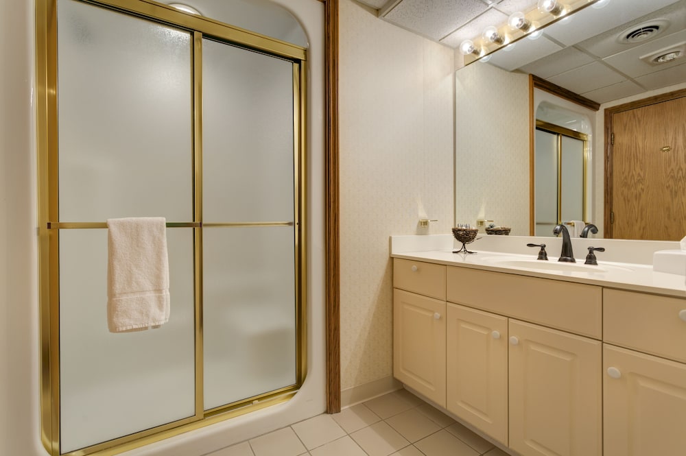The Highlands at Harbor Springs - photo 80