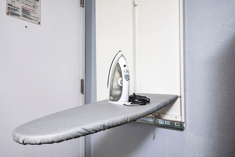 The Enclave Hotel and Suites - photo 46