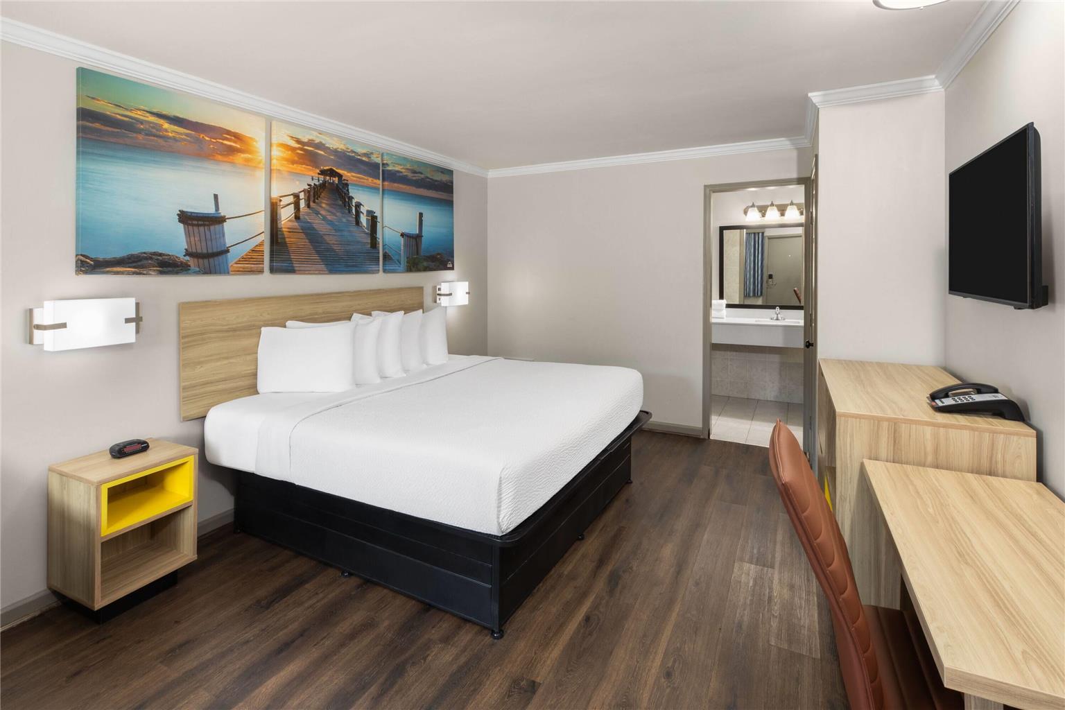 Days Inn by Wyndham Slidell - photo 17