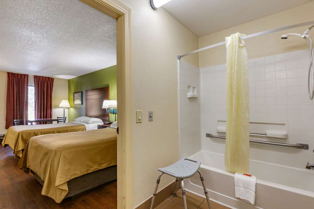 Econo Lodge Fayetteville I 95 - photo 11