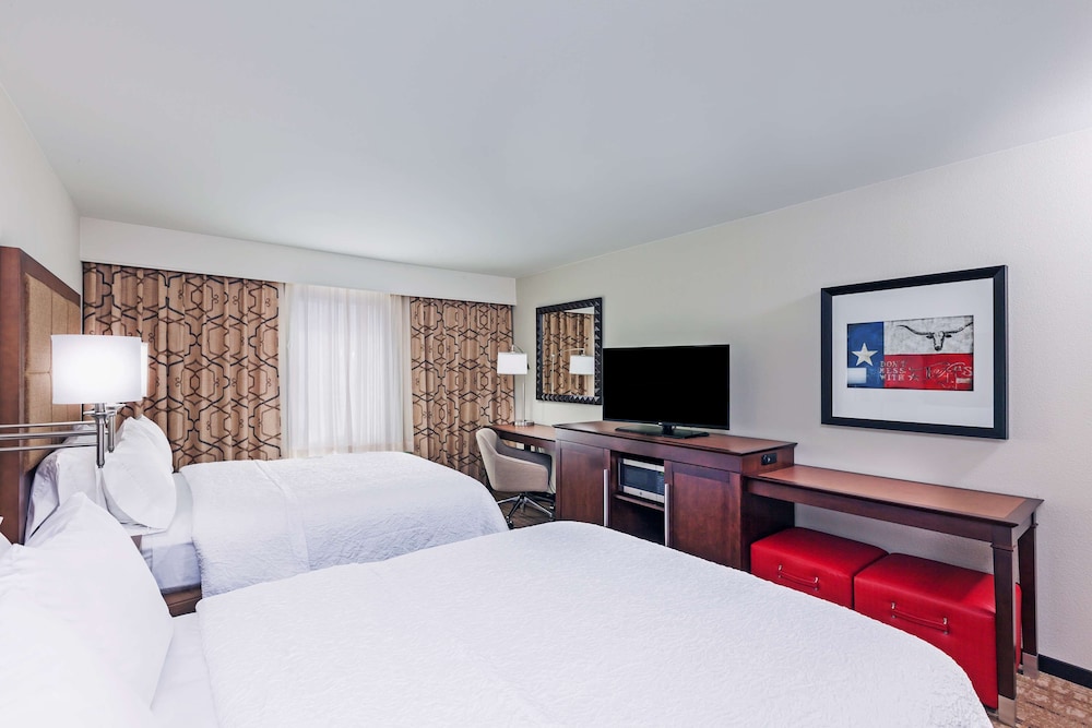 Hampton Inn & Suites Houston I 10 West Park Row - photo 6