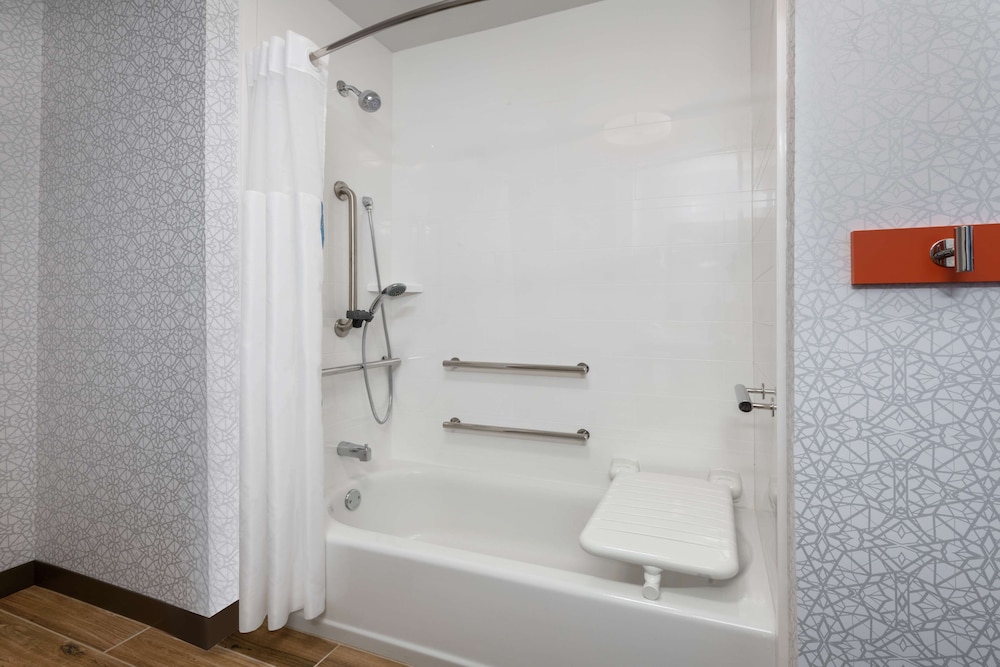 Hampton Inn & Suites Cody - photo 36