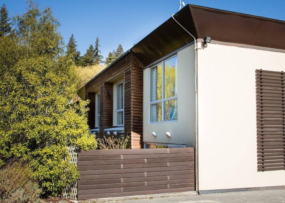 Villa 62 — 4-Star Luxury Hotel in Wanaka, New Zealand