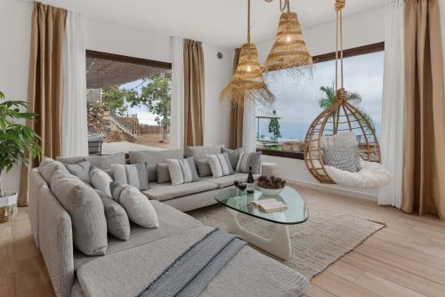 Karat Villa Uchova — 4-Star Luxury Hotel in San Miguel De Abona, Spain