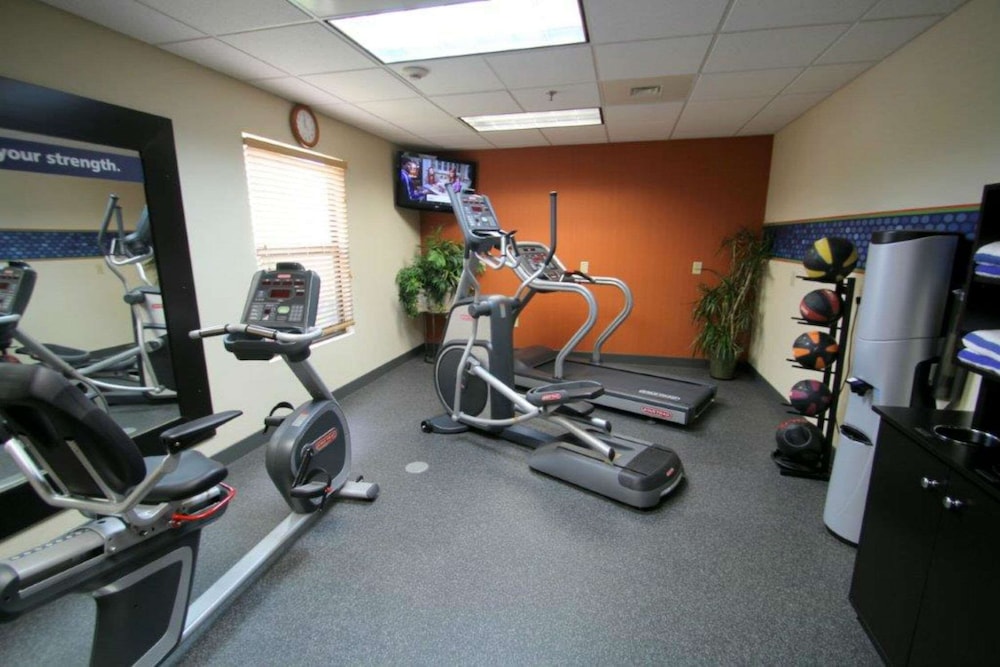 Hampton Inn Williamston - photo 10