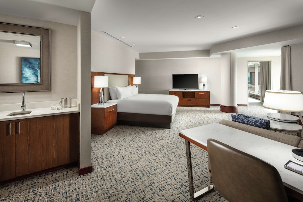 Hilton Boston Logan Airport - photo 26
