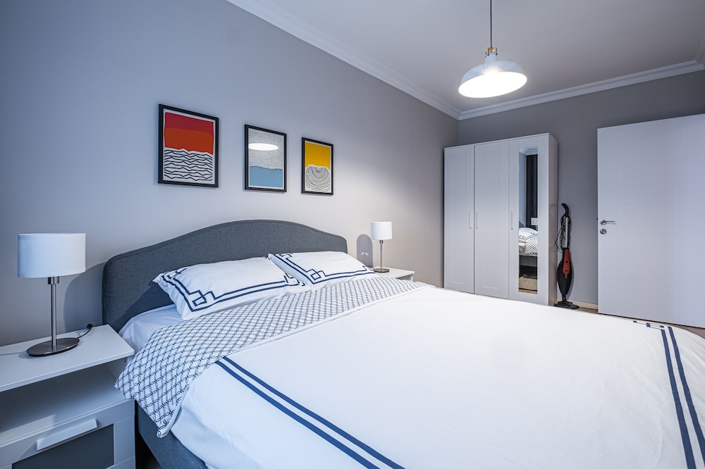 Spacious Central Apartment Crossroads of Transports — 4-Star Luxury Hotel in Istanbul, Turkey