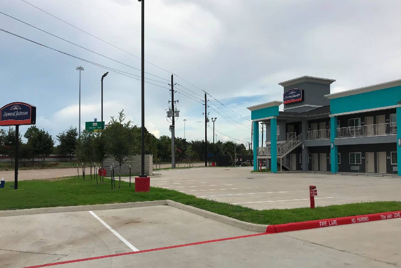 Americas Best Value Inn Houston Willowbrook - photo 25