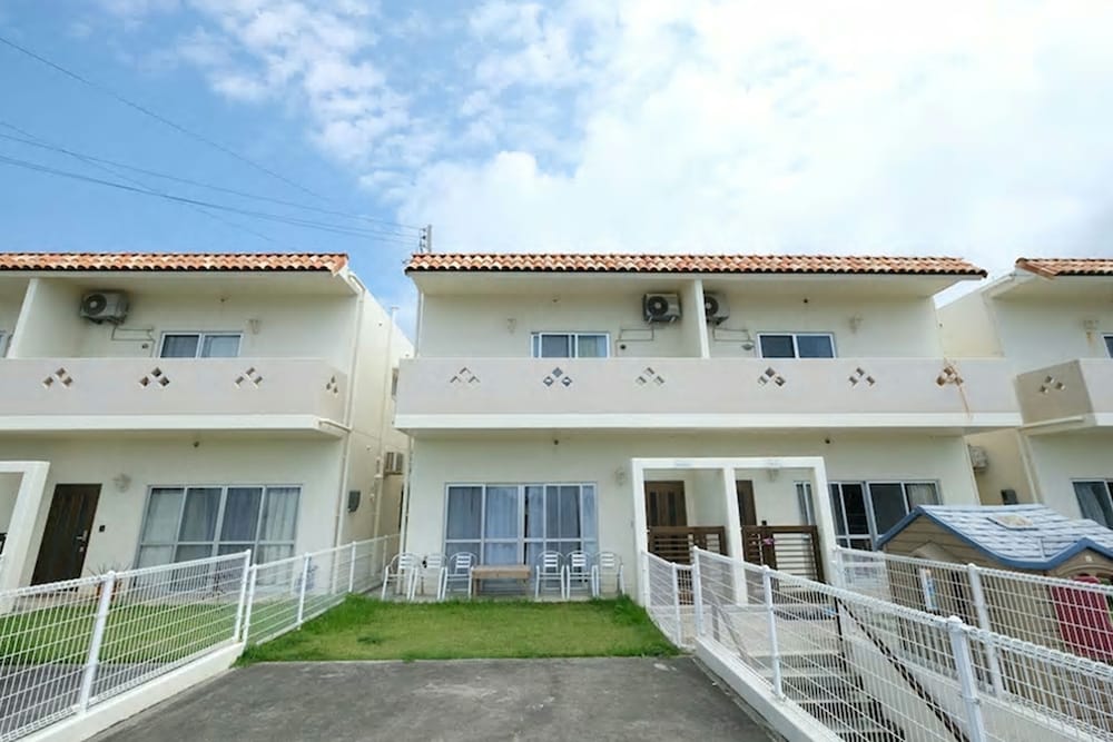 Sea Side Yaka - last minute hotel in Okinawa