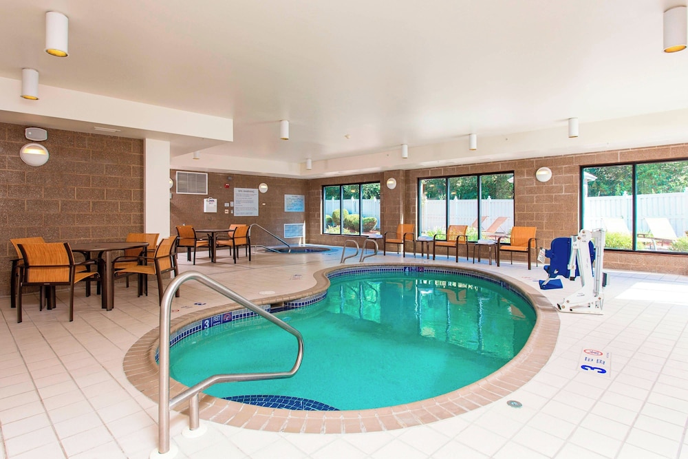 Courtyard Marriott Binghamton - photo 24