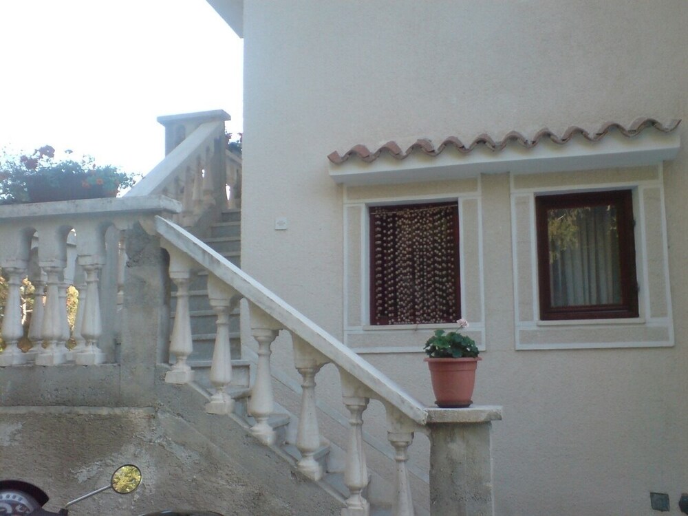 Pero 80 m From sea A3 in Mali Losinj, Croatia