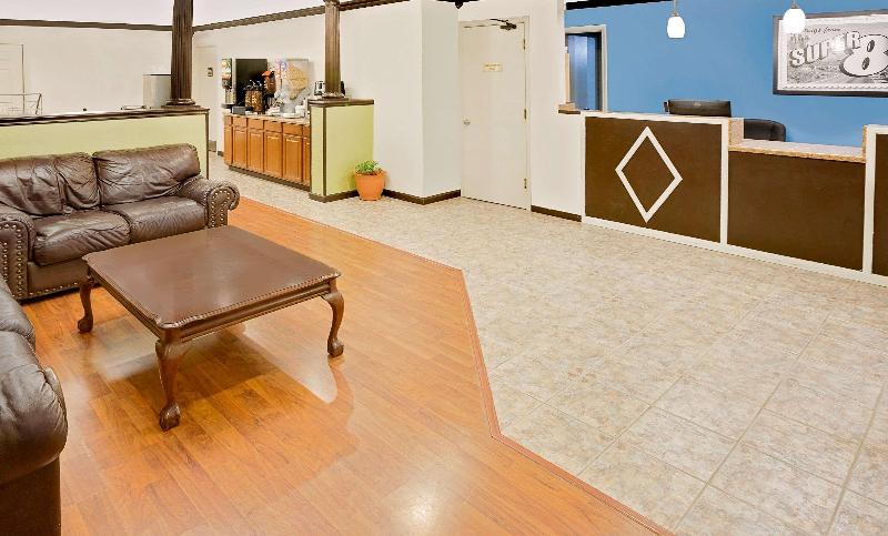 Super 8 by Wyndham Hazen - photo 4