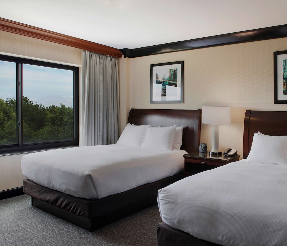 DoubleTree Suites by Hilton Bentonville - photo 12