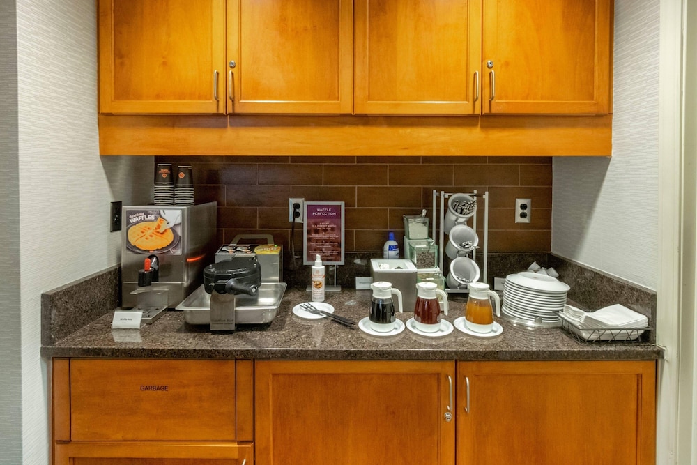 Residence Inn by Marriott Hazleton - photo 43