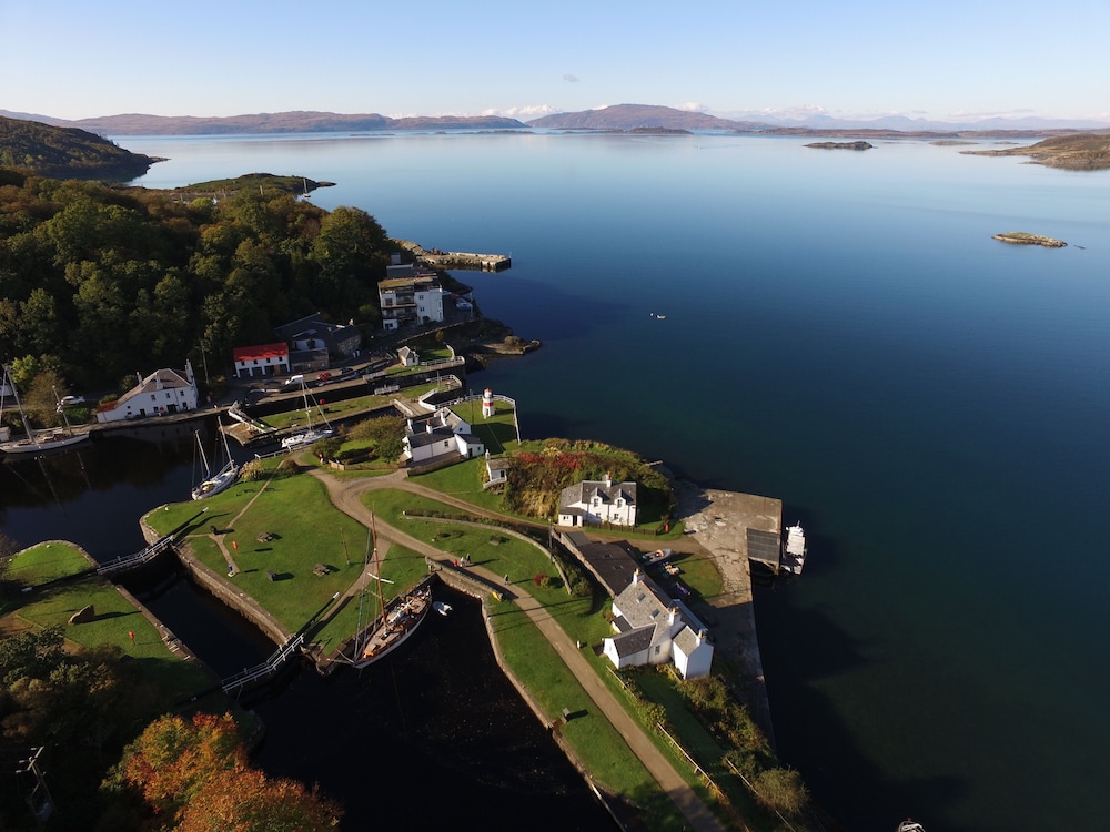 Crinan Hotel — 4-Star Luxury Hotel in Lochgilphead, United Kingdom